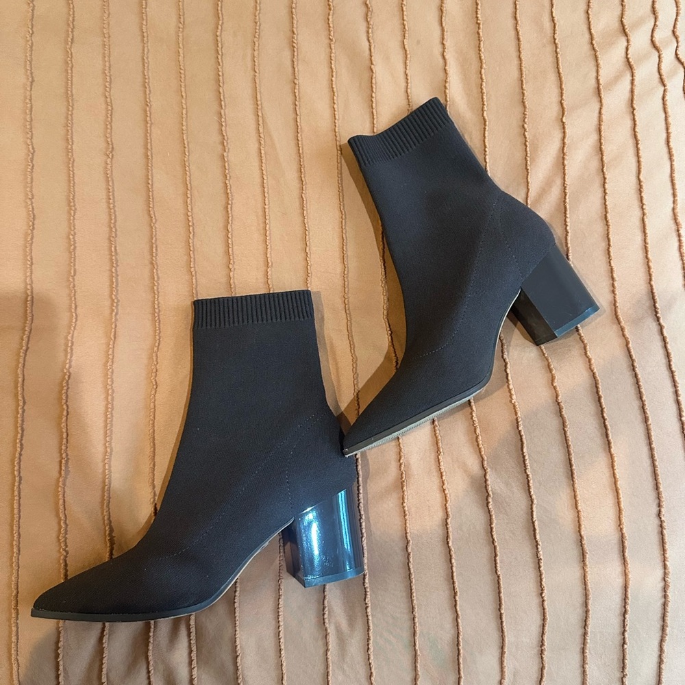 Aldo Elegant Brown Knit Heeled Boots